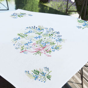AZUR embroidery table overlay - Brodélia