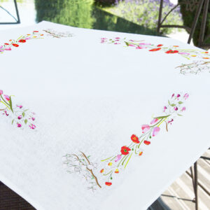 "Summer Flowers" embroidery table overlay - Brodélia
